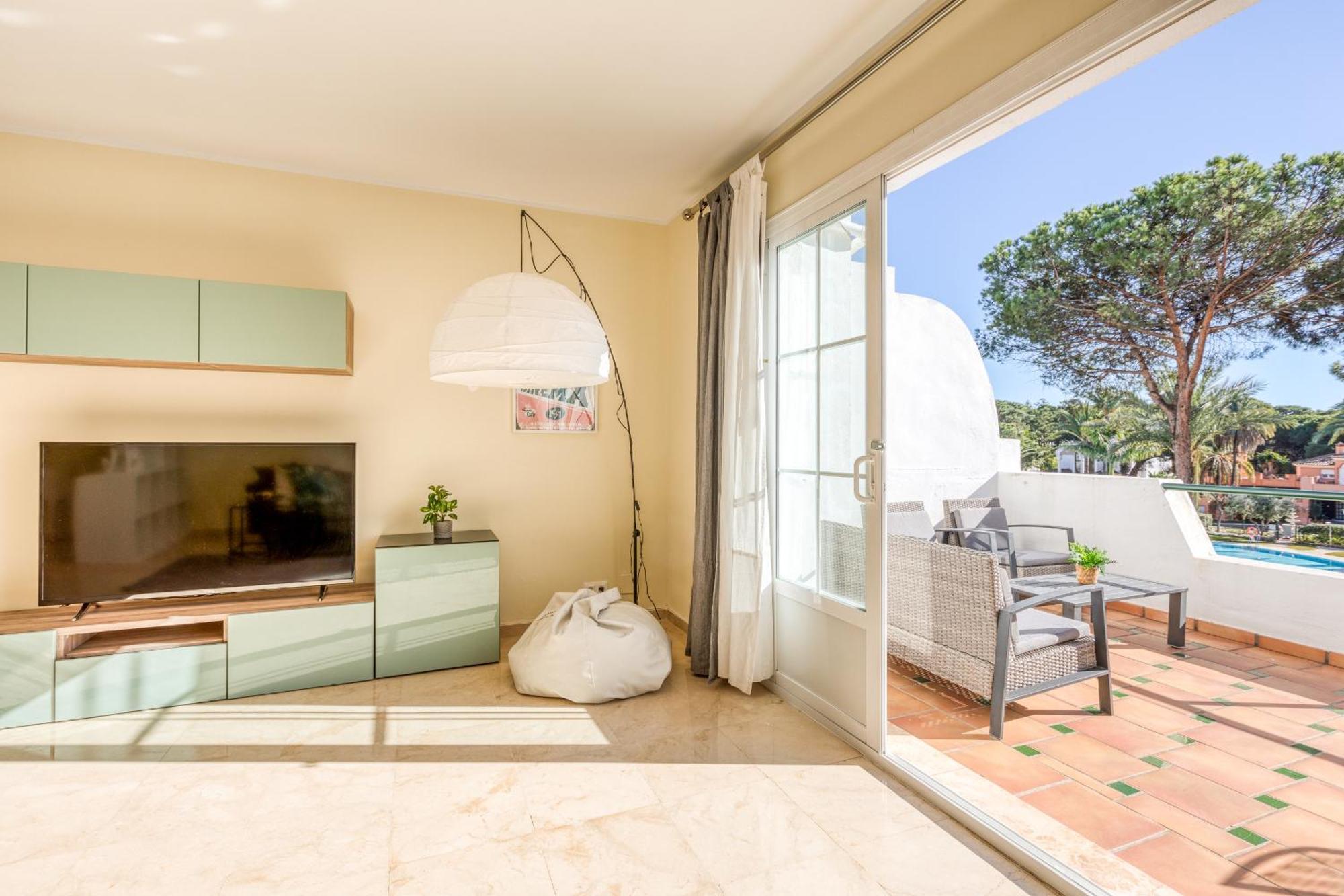 Апартаменти Life El Presidente Penthouse Pool View Естепона Екстер'єр фото