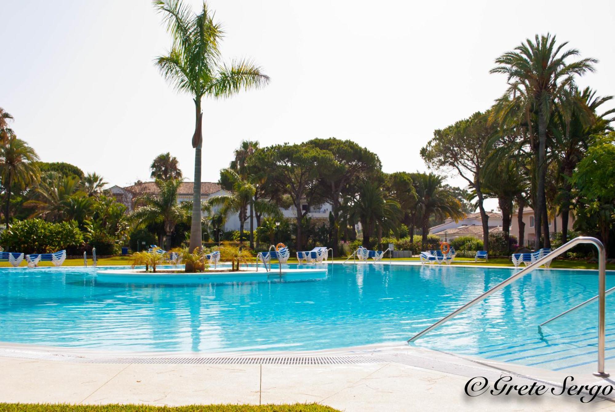 Апартаменти Life El Presidente Penthouse Pool View Естепона Екстер'єр фото